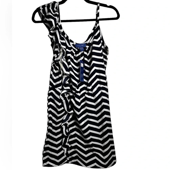 NWT Envy Me Navy White Chevron Ruffle Mini Dress Junior Medium - Picture 4 of 4